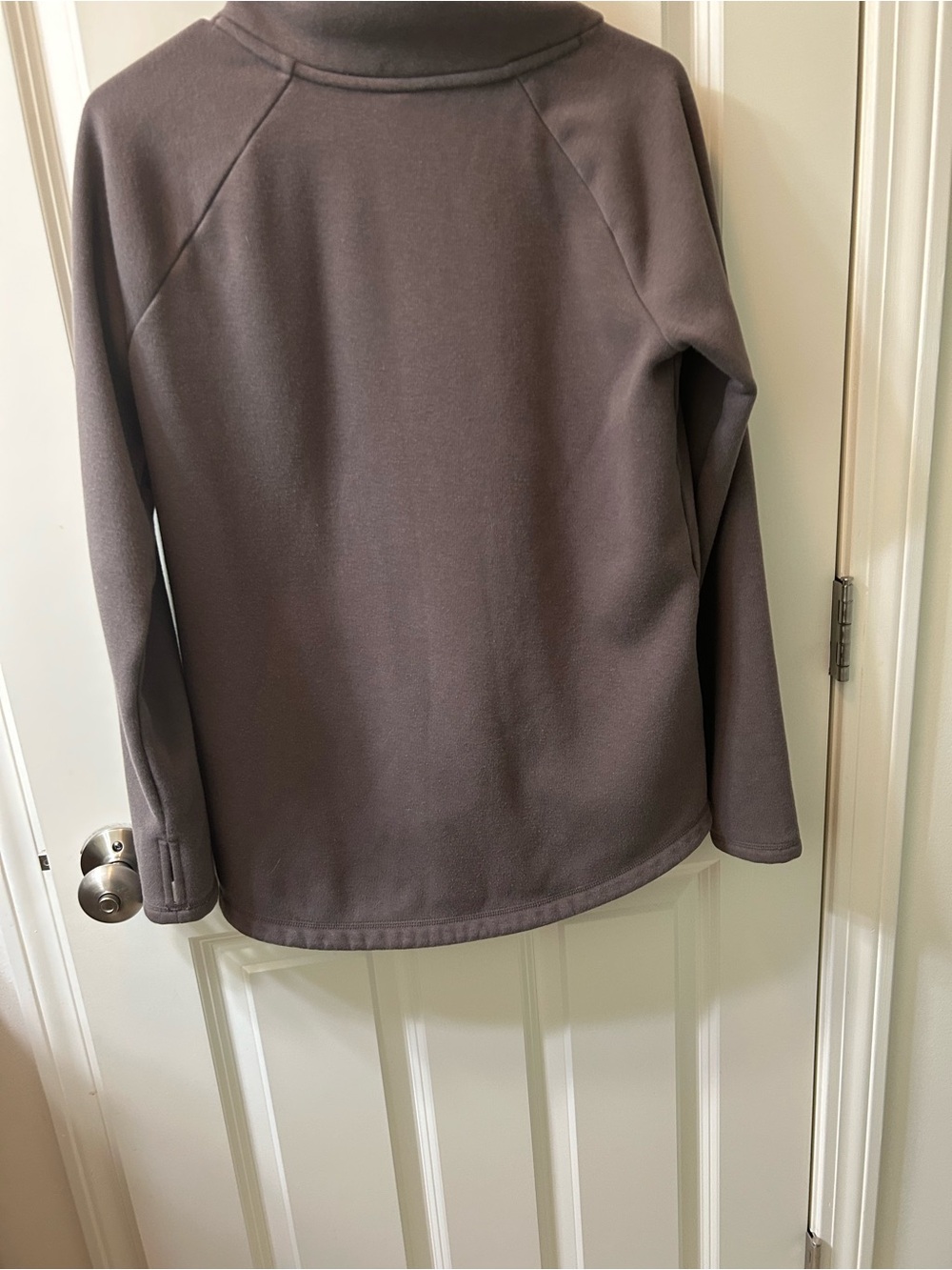 Athleta Kozy Karma (stock picture color is TAUPE)
Size XS - Picture 3 of 5